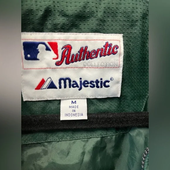 Oakland Athletics Majestic MLB Authentic Jacket—Youth M *Fits Adult XS* READ